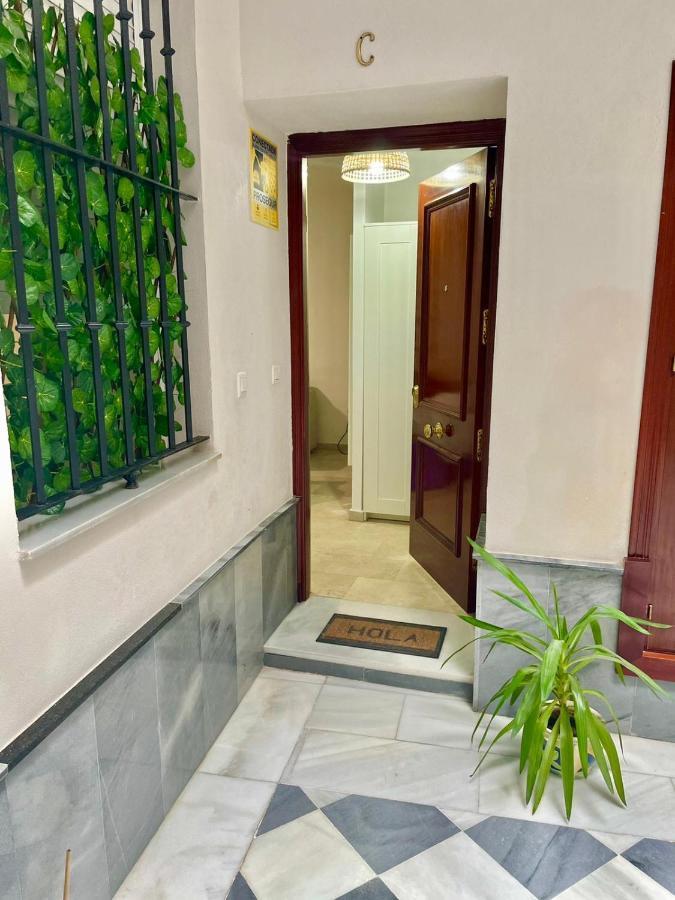 Gatu Villa Gadir, Preferente Mayores De 25 Anos Y Familias Cadiz Exterior photo